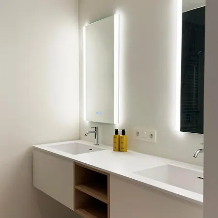 High-end Sea View - Let's Go Getaways