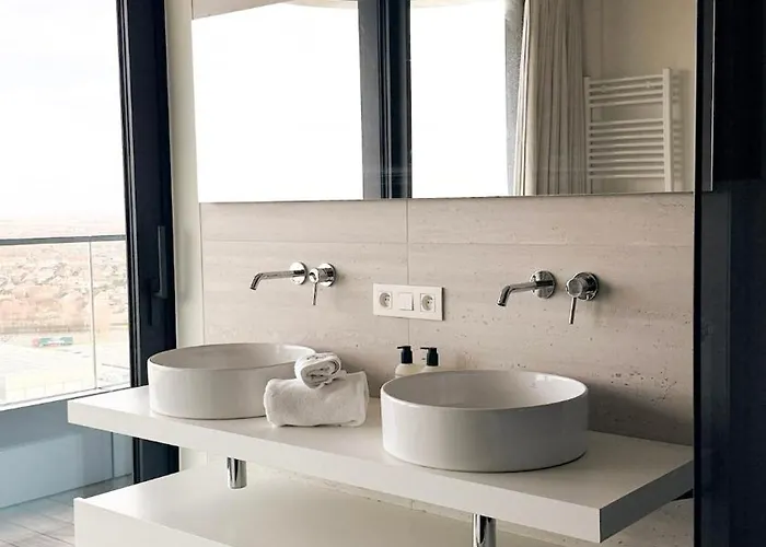 Oosteroever Seaview High End * Ostend